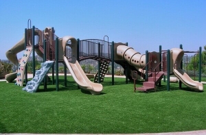 Các công trình công cộng sử dụng cỏ nhân tạo Các công trình công cộng sử dụng cỏ nhân tạo