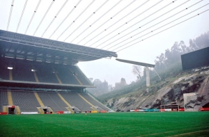 Bí quyết kéo dài tuổi thọ sân bóng đá cỏ nhân tạo Bí quyết kéo dài tuổi thọ sân bóng đá cỏ nhân tạo