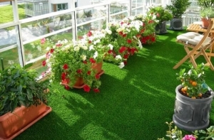 Cách trải cỏ nhân tạo sân vườn đúng cách Cách trải cỏ nhân tạo sân vườn đúng cách