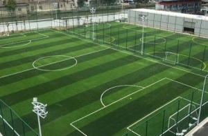 Vị trí nào phù hợp để làm sân bóng cỏ nhân tạo Vị trí nào phù hợp để làm sân bóng cỏ nhân tạo