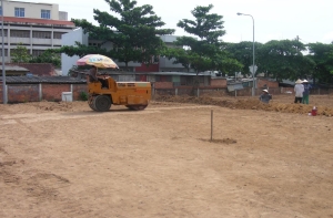 Làm nền hạ sân bóng cỏ nhân tạo theo quy trình như thế nào? Làm nền hạ sân bóng cỏ nhân tạo theo quy trình như thế nào?