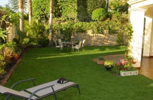 Mách bạn quy trình về thi công sân vườn cỏ nhân tạo Mách bạn quy trình về thi công sân vườn cỏ nhân tạo