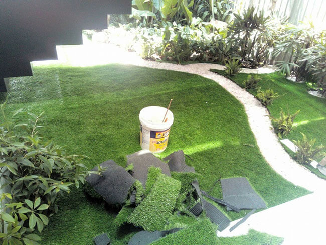 Thảm cỏ nhân tạo lót sàn sân vườn trang trí